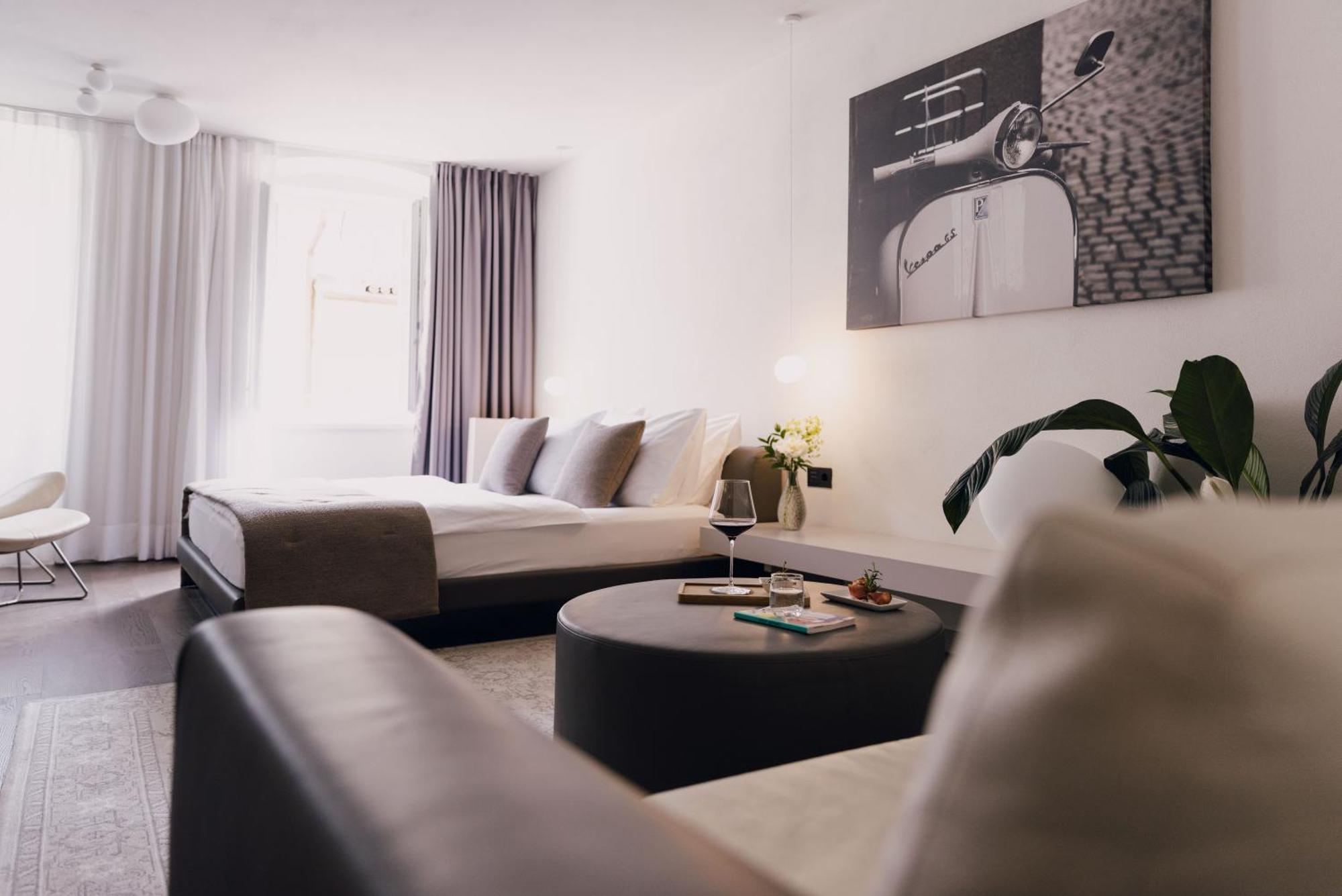 Guesthouse Suiteseven Мерано Экстерьер фото